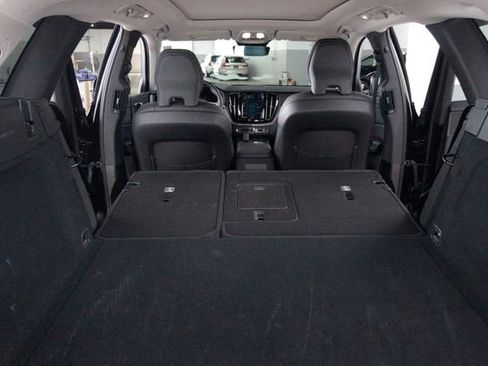 Certified 2025 Volvo XC60 B5 Plus AWD/4WD image 47