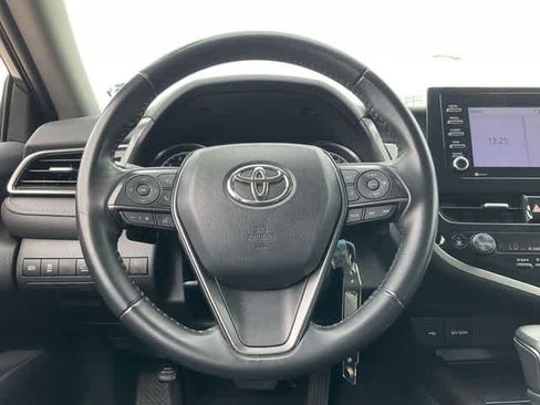 Used 2024 Toyota Camry SE FWD image 19
