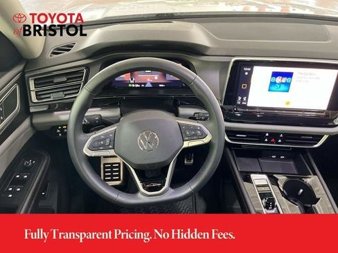 Used 2024 Volkswagen Atlas Peak Edition SEL AWD/4WD image 12