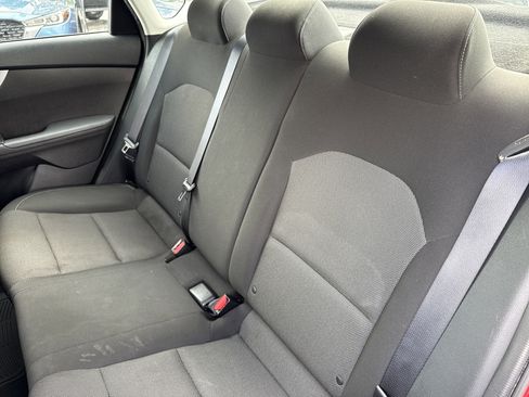 Used 2024 Kia Forte LXS FWD image 28