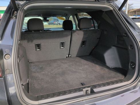 Used 2023 Chevrolet Equinox LT image 25