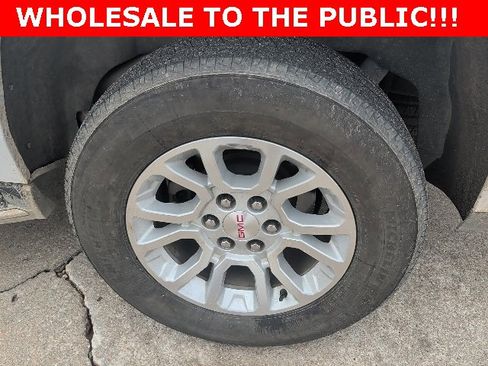 Used 2019 GMC Yukon XL SLT image 17