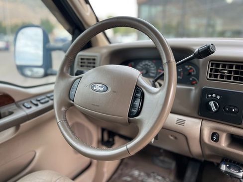 Used 2004 Ford F350 Lariat image 11