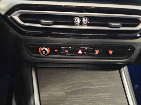 Certified 2023 BMW i4 eDrive35 RWD image 17