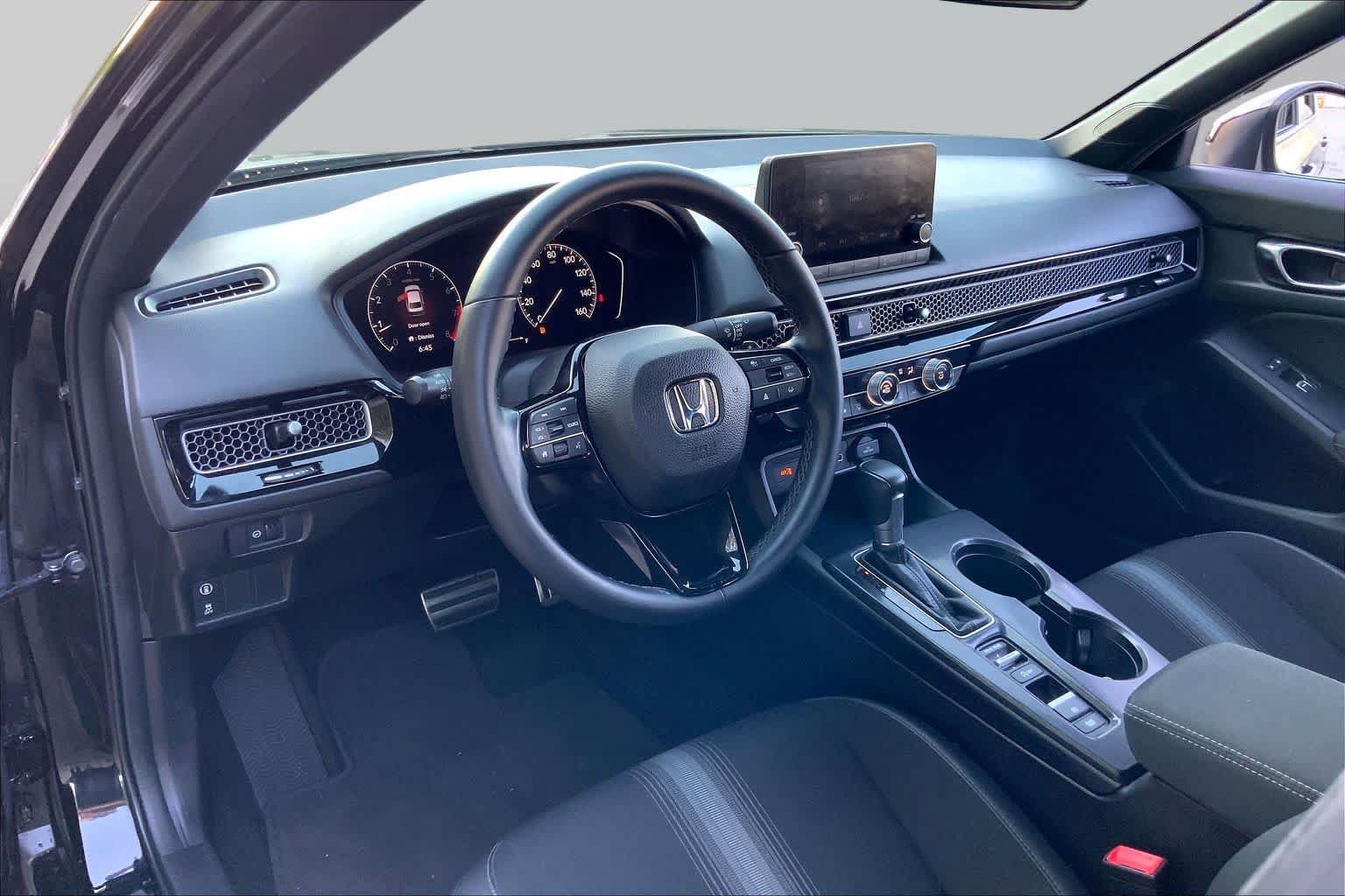Used 2023 Honda Civic Sport image 18