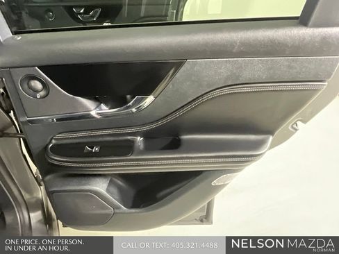 Used 2021 Lincoln Corsair Reserve w/ Equipment Group 201A AWD/4WD image 22