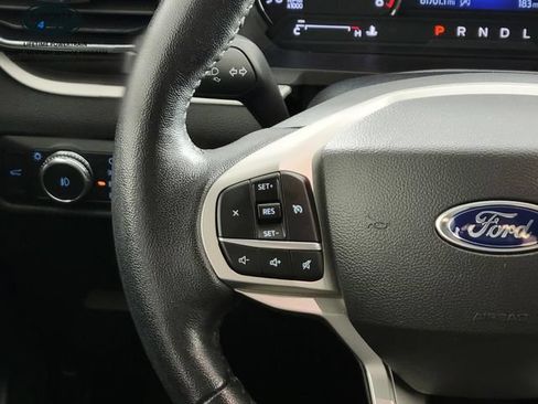 Used 2021 Ford Explorer XLT w/ Equipment Group 202A AWD/4WD image 30