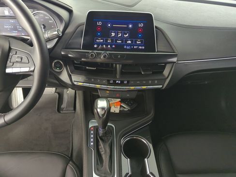 Used 2022 Cadillac CT4 Luxury w/ Sun And Sound Package RWD image 24