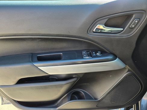 Used 2021 Chevrolet Colorado LT w/ Fleet Safety Package image 22