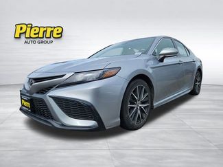 Used 2022 Toyota Camry SE video 1