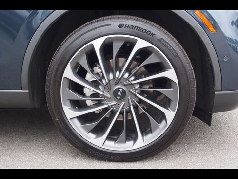 Used 2022 Lincoln Aviator Reserve w/ Equipment Group 201A image 9