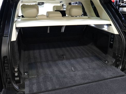 Used 2023 Land Rover Range Rover SV AWD/4WD image 64