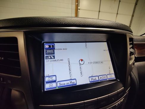 Used 2015 Lexus LX 570 4WD w/ Luxury Package image 45