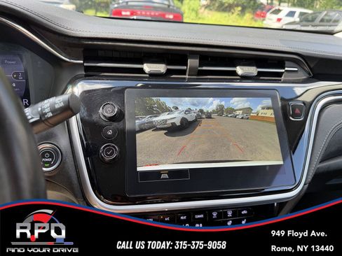 Used 2023 Chevrolet Bolt EUV LT w/ Comfort Package FWD image 13