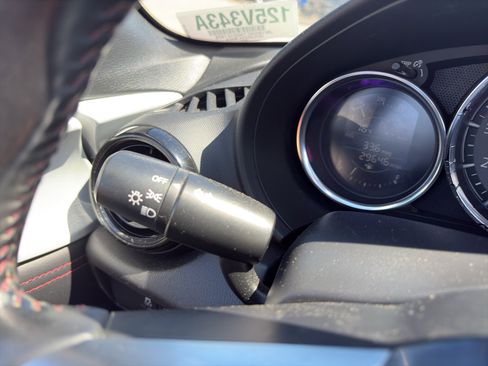 Used 2016 MAZDA MX-5 Miata Club image 28