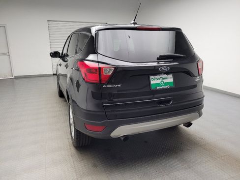 Used 2019 Ford Escape SE AWD/4WD image 6