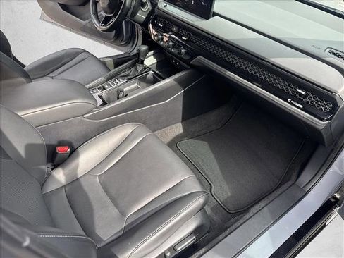 Used 2023 Honda Accord EX-L image 13