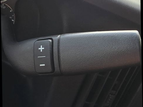 Used 2020 Chevrolet Express 2500 image 25