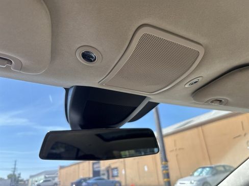 Used 2015 Tesla Model S 70 RWD image 46