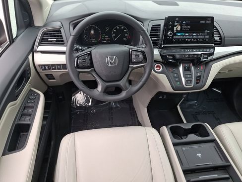 Certified 2025 Honda Odyssey EX-L image 12