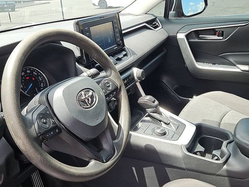 Certified 2021 Toyota RAV4 XLE w/ Convenience Package AWD/4WD image 12