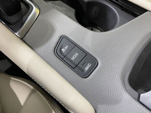 Used 2018 Cadillac XT5 Luxury AWD/4WD image 15