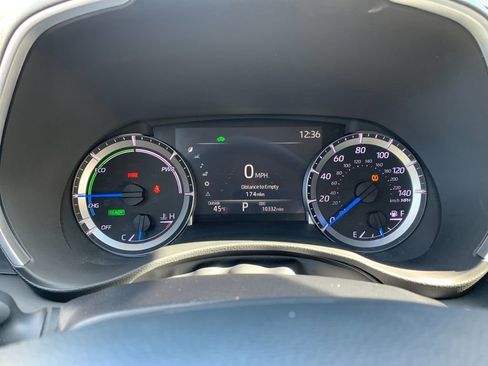 Used 2024 Toyota Highlander XLE image 33