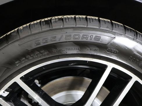 Used 2019 Ford Mustang Premium image 18