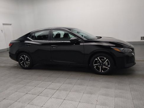 Used 2025 Nissan Sentra SV image 11