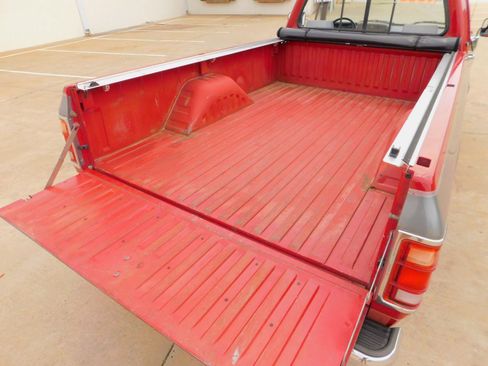 Used 1991 Dodge D/W Truck 250 image 10