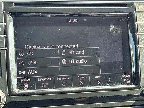 Used 2017 Volkswagen Jetta SE FWD image 33
