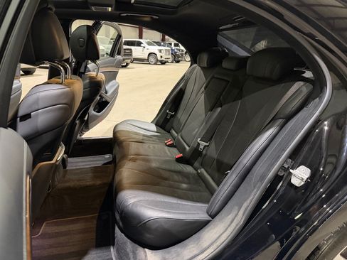 Used 2015 Mercedes-Benz S 550 4MATIC Sedan image 18