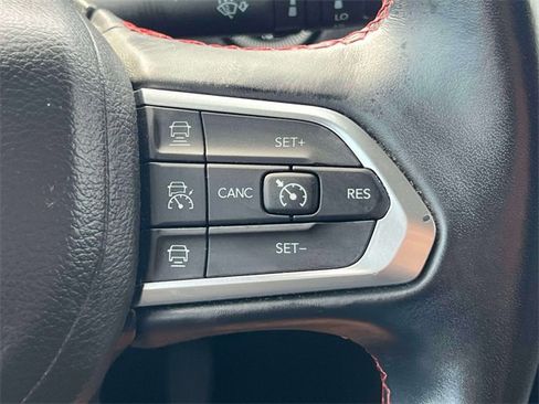 Used 2022 Jeep Compass Trailhawk w/ Trailhawk Elite Group image 27