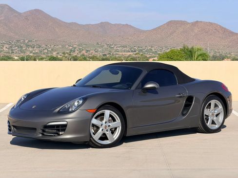 Used 2014 Porsche Boxster RWD image 3