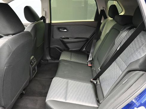 Used 2023 Nissan Rogue SV image 13