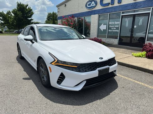 Used 2021 Kia K5 LX FWD image 2