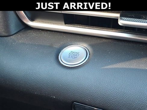 Used 2023 Hyundai Elantra SEL FWD image 12