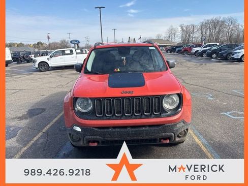 Used 2015 Jeep Renegade Trailhawk image 2