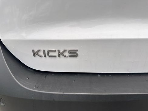 Used 2025 Nissan Kicks SV FWD image 38
