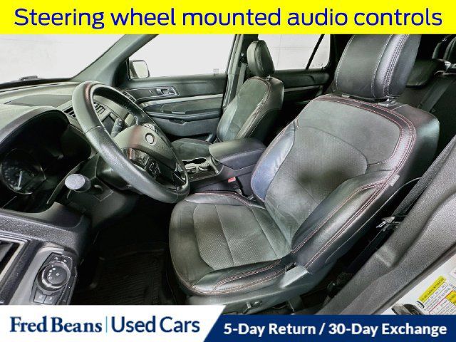 Used 2019 Ford Explorer XLT w/ Equipment Group 202A AWD/4WD image 27