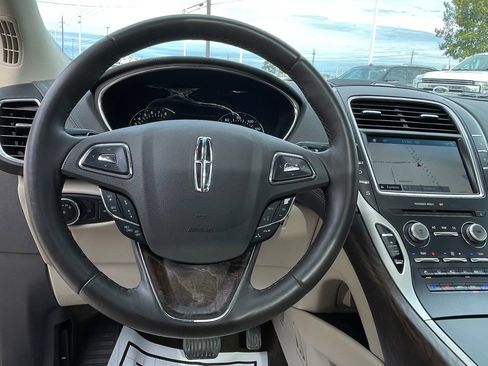 Used 2016 Lincoln MKX Reserve w/ Luxury Package image 21