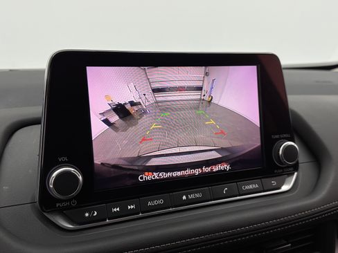 Used 2026 Nissan Rogue SV image 18