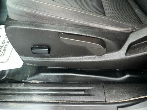 Used 2022 Chevrolet Colorado LT w/ Fleet Safety Package RWD image 14