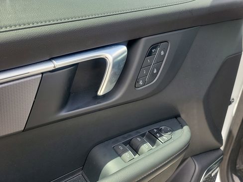 Used 2025 Buick Enclave Sport Touring w/ Power Package FWD image 21