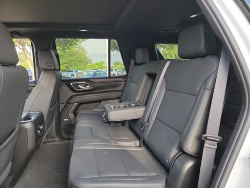 Used 2024 Chevrolet Tahoe Z71 AWD/4WD image 11