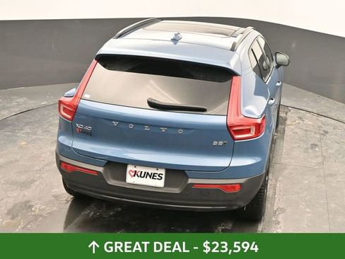 Used 2024 Volvo XC40 B5 Core image 42