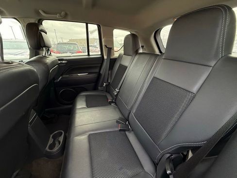 Used 2014 Jeep Compass Latitude image 8