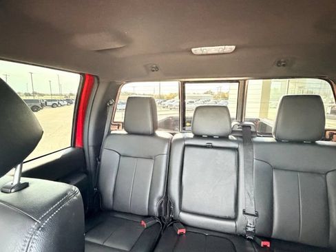 Used 2016 Ford F250 Lariat w/ Lariat Interior Package AWD/4WD image 32