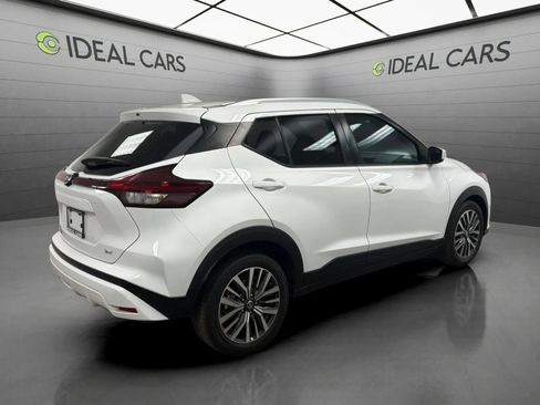 Used 2021 Nissan Kicks SV FWD image 5