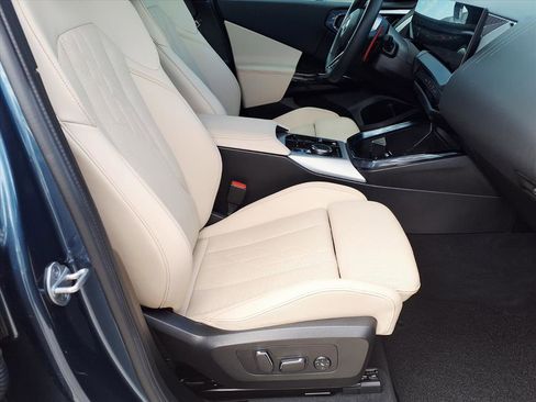 Used 2025 BMW X3 M50 w/ Premium Package image 11